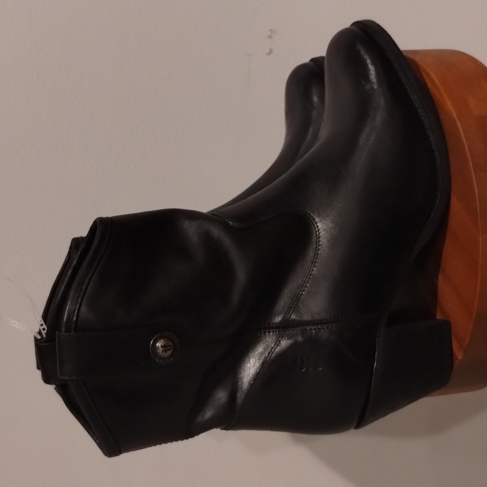 Frye Short Leather Black Boots Size 9 Jackie Button Wedge Boots NWT - Picture 6 of 6